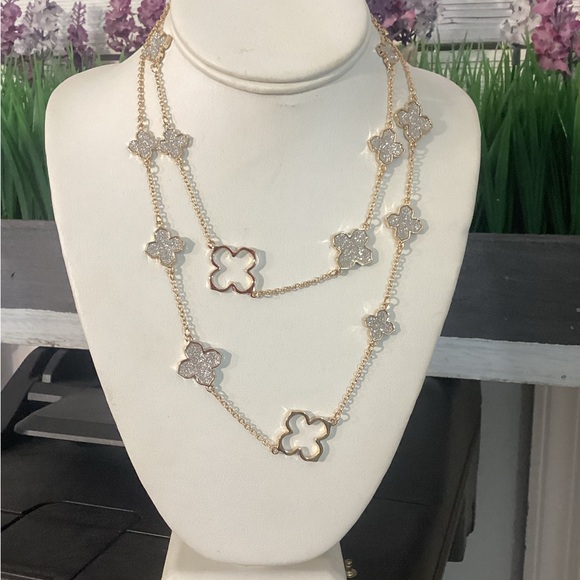 Kiki statement necklaces - Picture 5 of 7